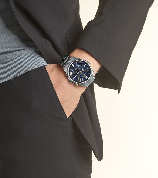 Reloj EDIFICE modelo EQB-1200D-2AER marca Casio para Hombre