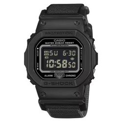 Reloj G-SHOCK modelo DW-5600MNC-1ER marca Casio Hombre