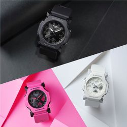 Reloj G-SHOCK modelo GA-2300-7AER marca Casio Hombre