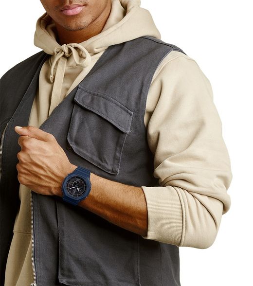 Reloj G-SHOCK modelo GA-B2100-2AER marca Casio para Hombre