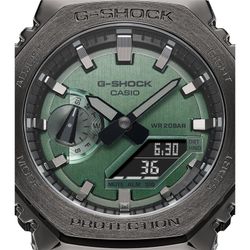 Reloj G-SHOCK modelo GM-2100B-3AER marca Casio para Hombre