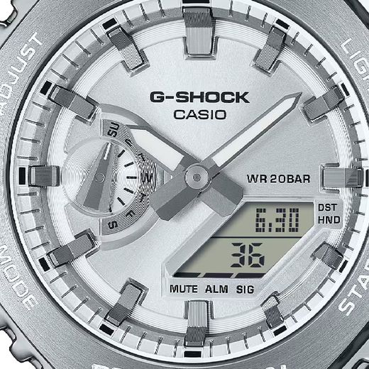 Montre Casio G-SHOCK pour homme modèle GM-2110D-7AER