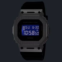 Reloj G-SHOCK modelo GM-5600M-1ER marca Casio Hombre