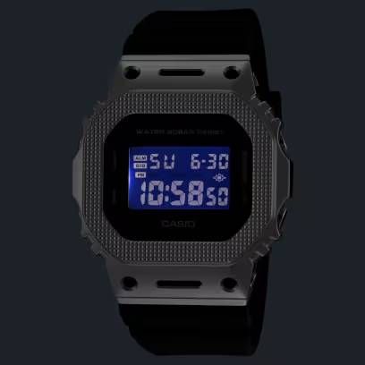 Reloj G-SHOCK modelo GM-5600M-1ER marca Casio Hombre