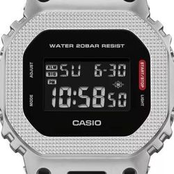 Reloj G-SHOCK modelo GM-5600M-1ER marca Casio Hombre