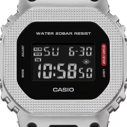 Reloj G-SHOCK modelo GM-5600M-1ER marca Casio Hombre