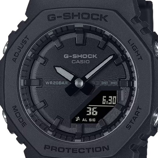 Montre G-SHOCK modèle GMA-P2100BB-1AER marque Casio FEMME