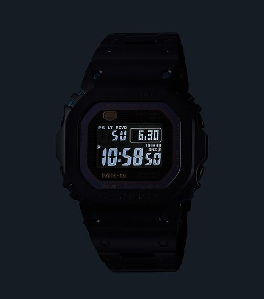 Montre G-SHOCK modèle MRG-B5000BA-1DR de la marque Casio Man