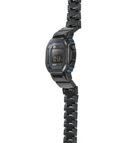 Montre G-SHOCK modèle MRG-B5000BA-1DR de la marque Casio Man