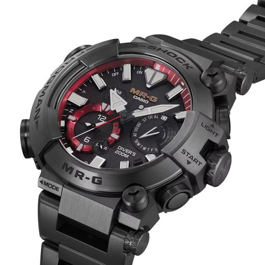 Montre Casio G-SHOCK pour homme modèle MRG-BF1000B-1ADR